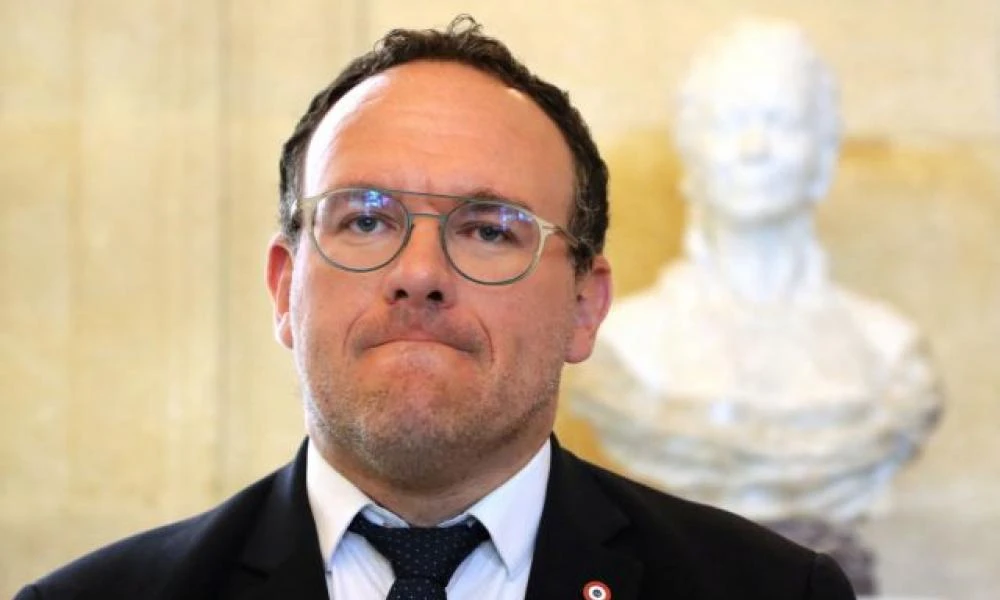 Γαλλία: Για δύο βιασμούς κατηγορείται υπουργός του Μακρόν – Η θέση της κυβέρνησης